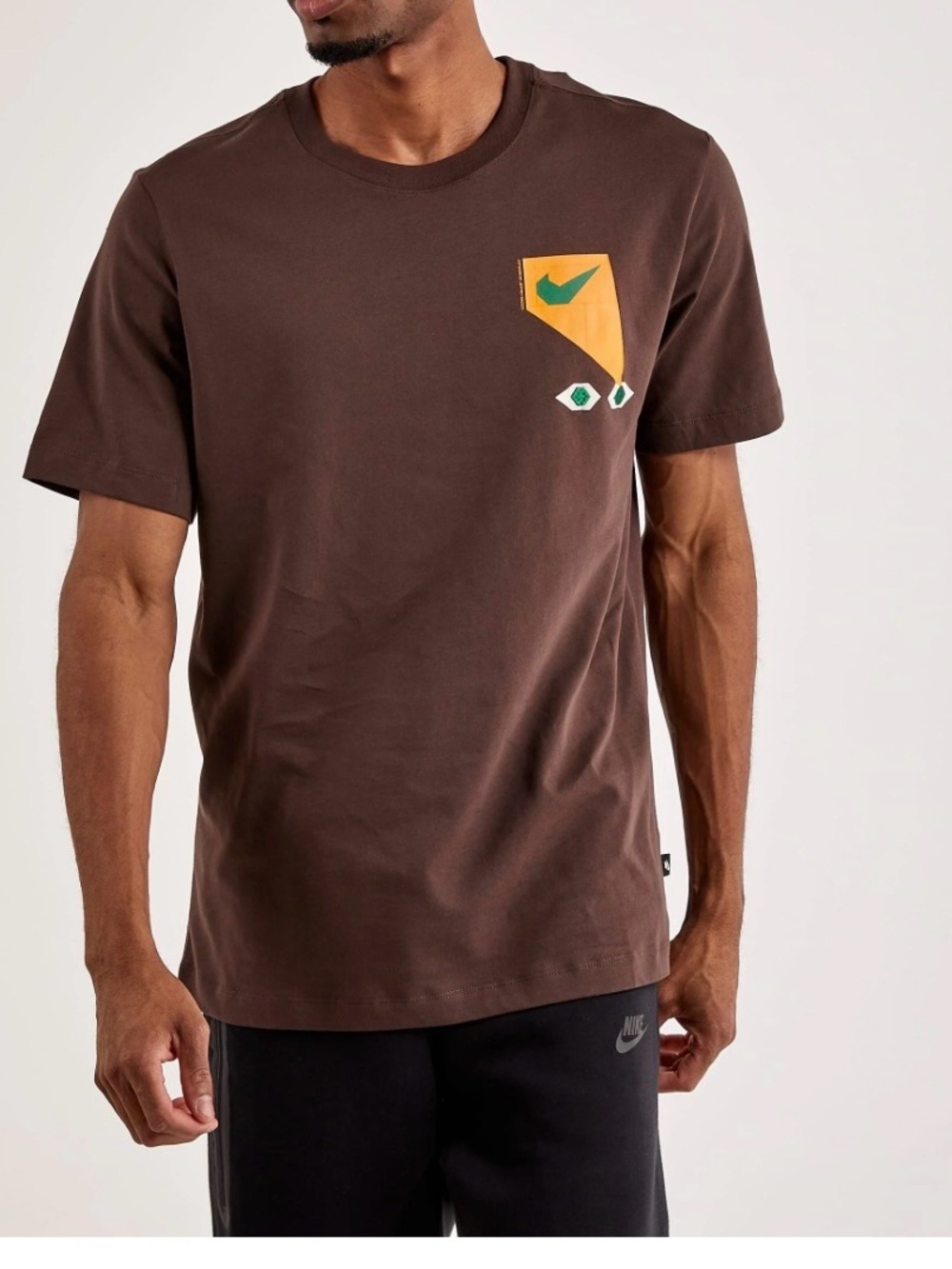 Nike Brown Short Sleeve Tee with Yellow & Green Chest Graphic size M